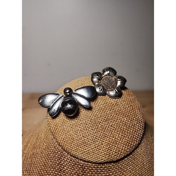 Bee Flower Liz Claiborne Scatter Pin Brooch Bundle - Picture 1 of 7
